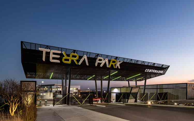 edificio industrial en renta paseo centenario del ejercito mexicano cerro prieto el marques queretaro pzqvcyM